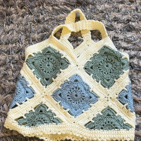 Handcrafted Crochet Crop Top - Picture 3 of 4